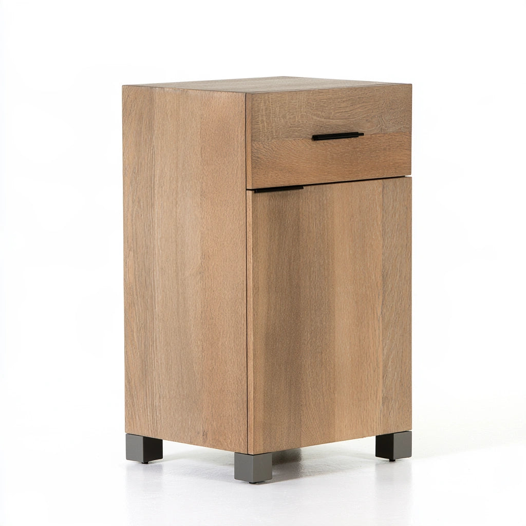 Mobile contenitore in legno finitura rovere, colore marrone chiaro